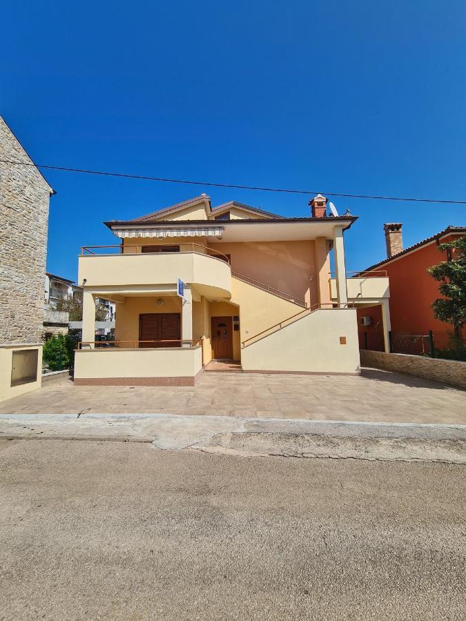 Apartment Manuel Новиград Экстерьер фото